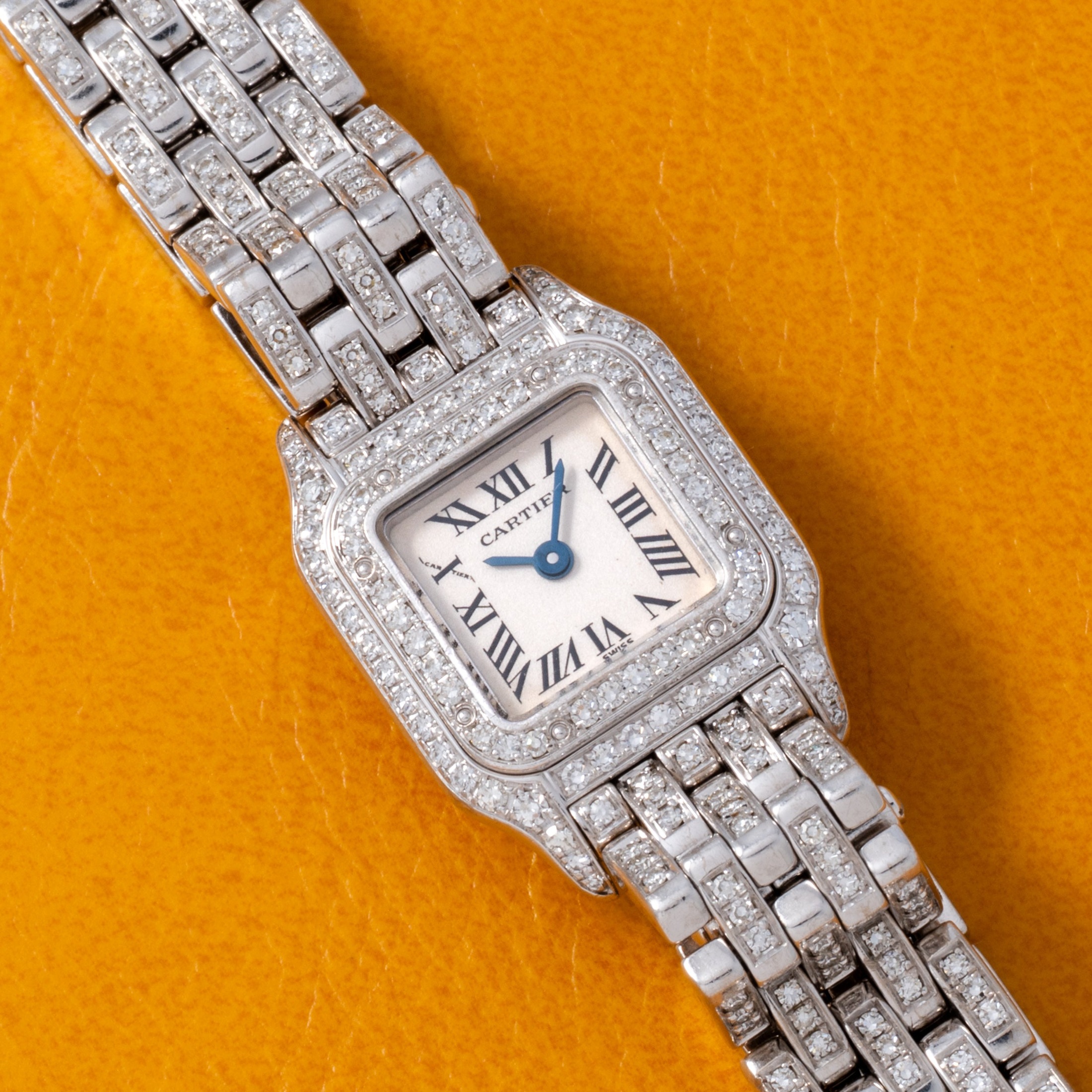 تصویر منبع؛ ساعت مچی Cartier Panthère Diamonds