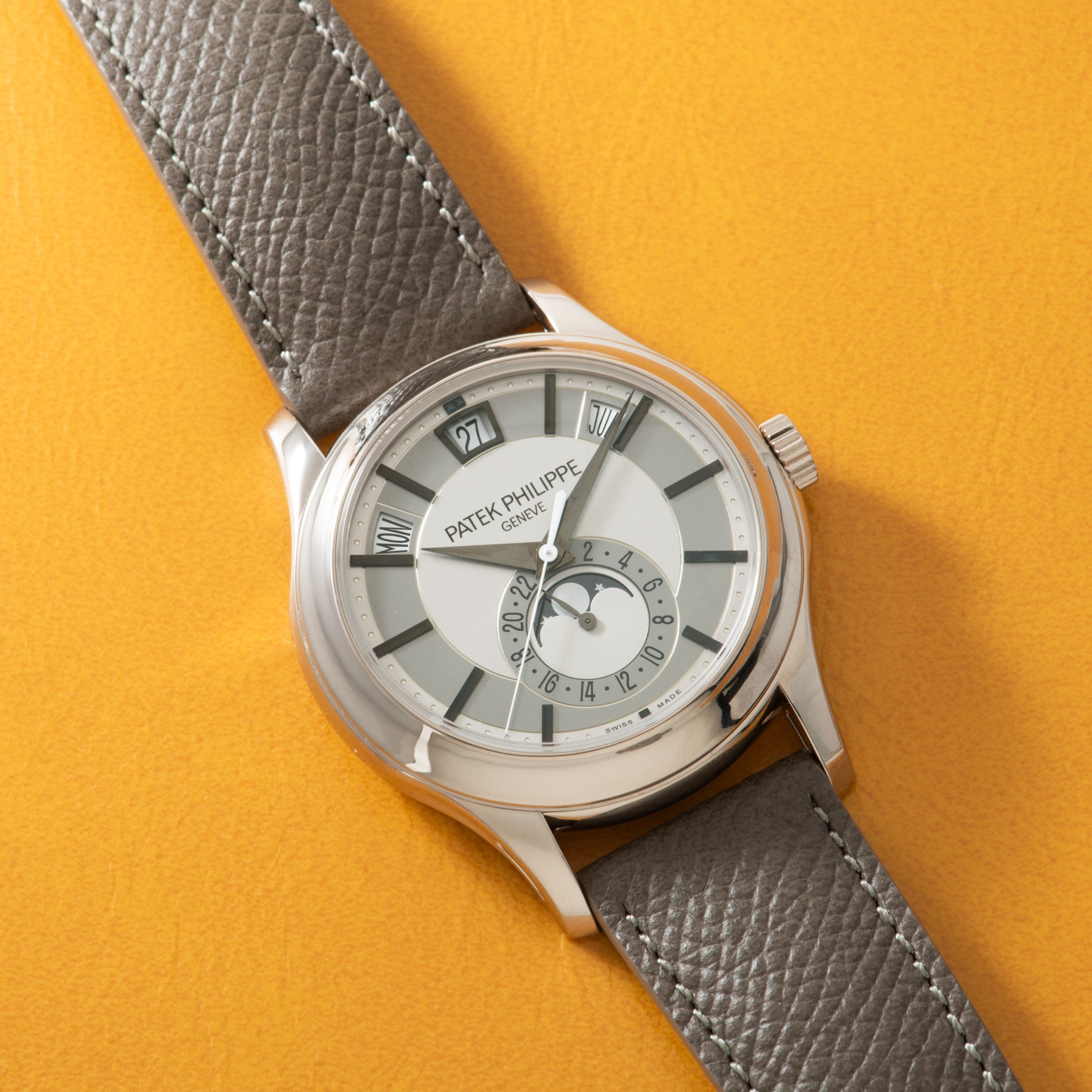 تصویر منبع؛ ساعت مچی Patek Philippe Annual Calendar مدل 5205G-010