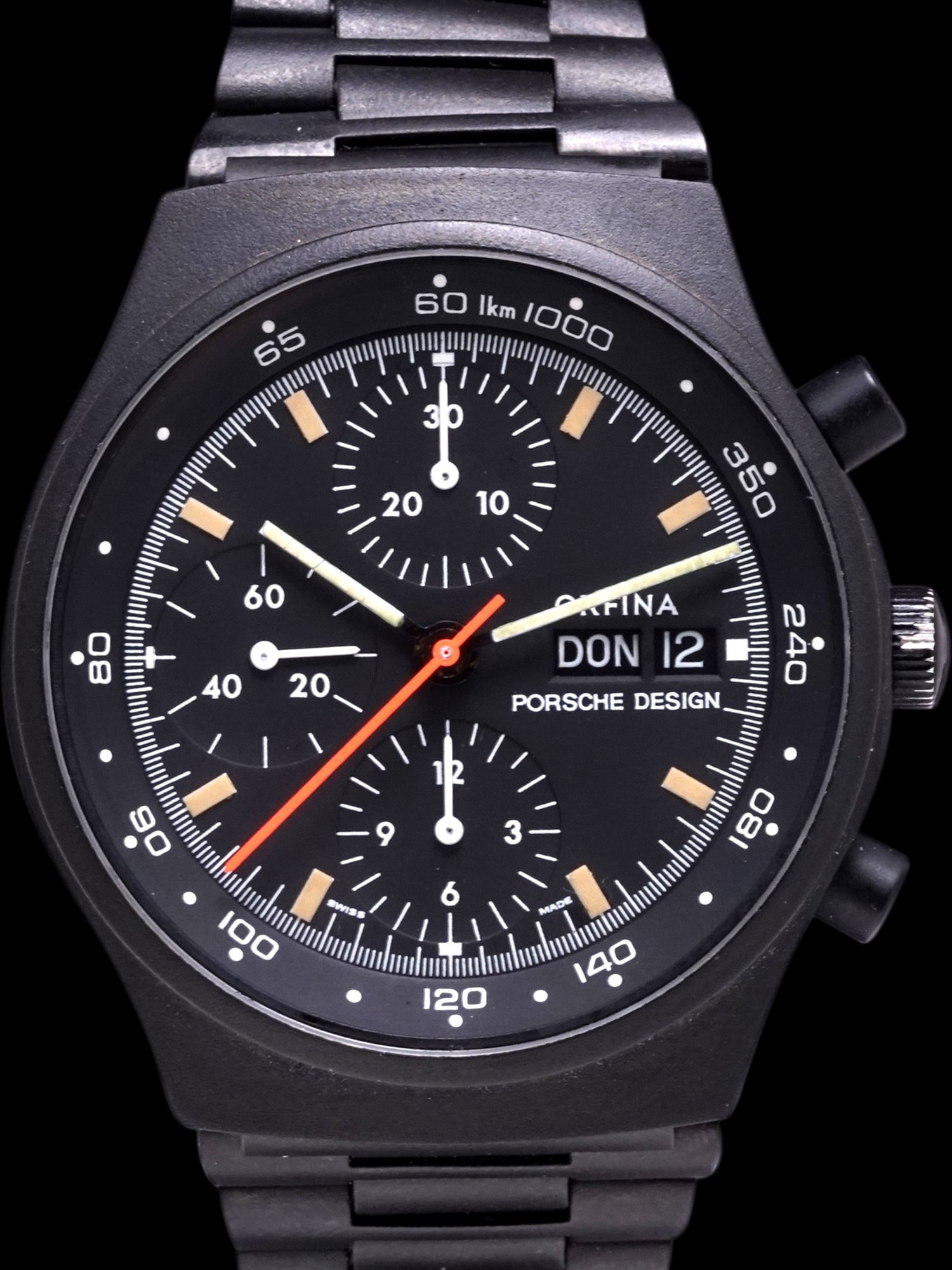 تصویر منبع؛ ساعت مچی کرنوگراف Orfina Porsche Design رفرنس 7750 با پوشش PVD مشکی