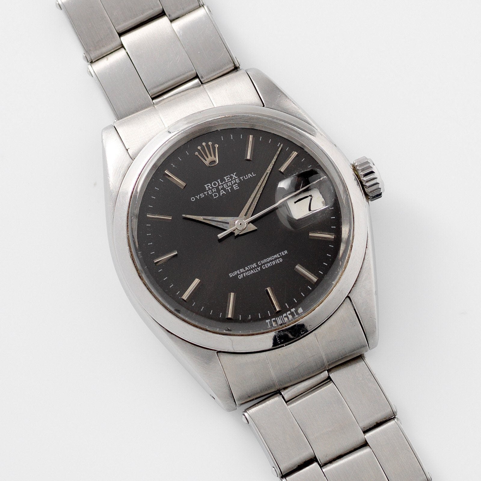 تصویر منبع؛ ساعت مچی Rolex Date رفرنس 1500 با صفحه Grey Soleil