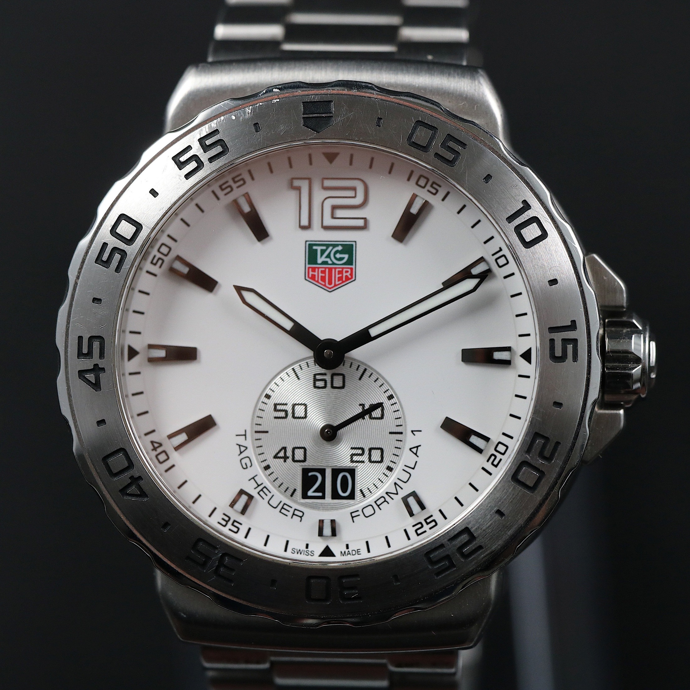 تصویر منبع؛ ساعت مچی Tag Heuer Formula 1 Grande Date رفرنس WAU1113