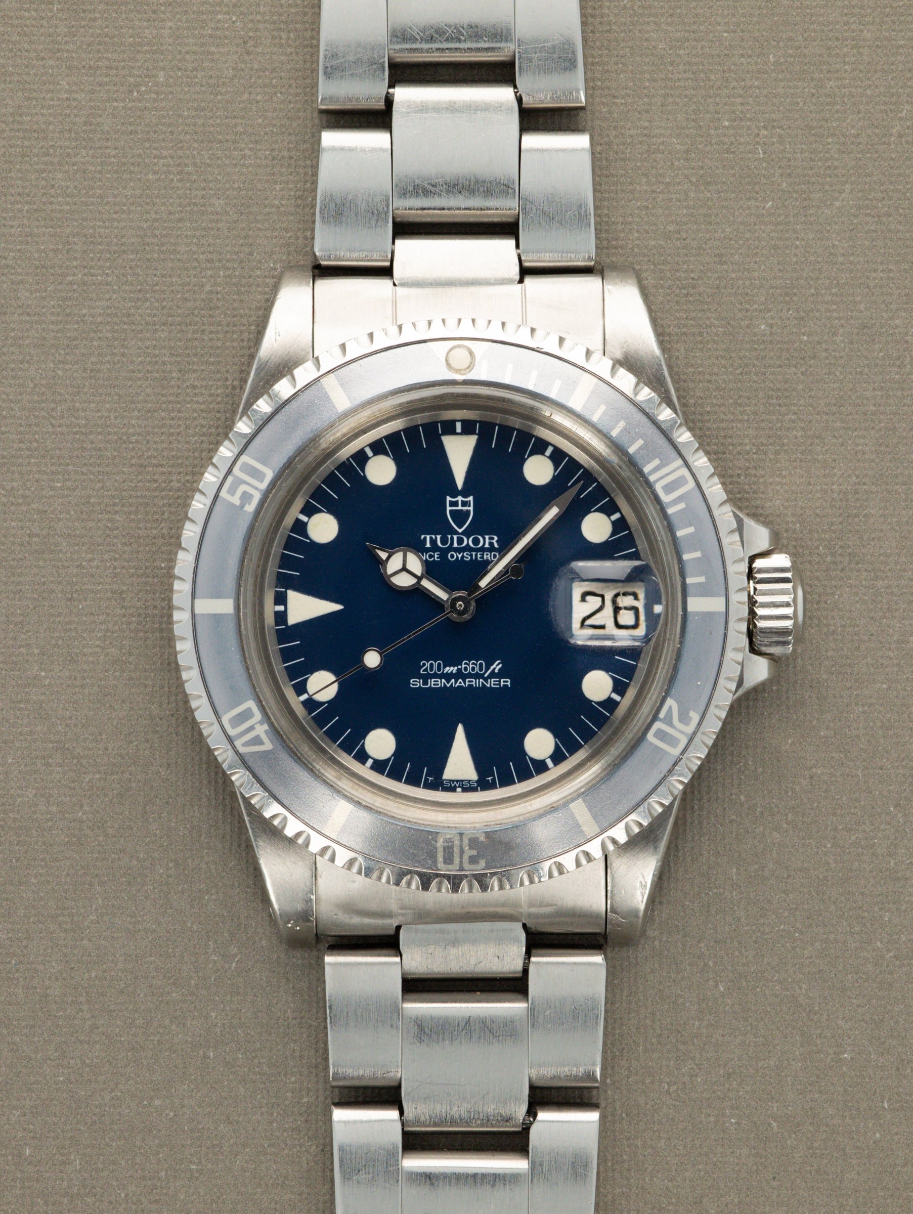 ساعت مچی غواصی Tudor مدل Submariner Date رفرنس 76100 با صفحه آبی حدود ۱۹۸۷