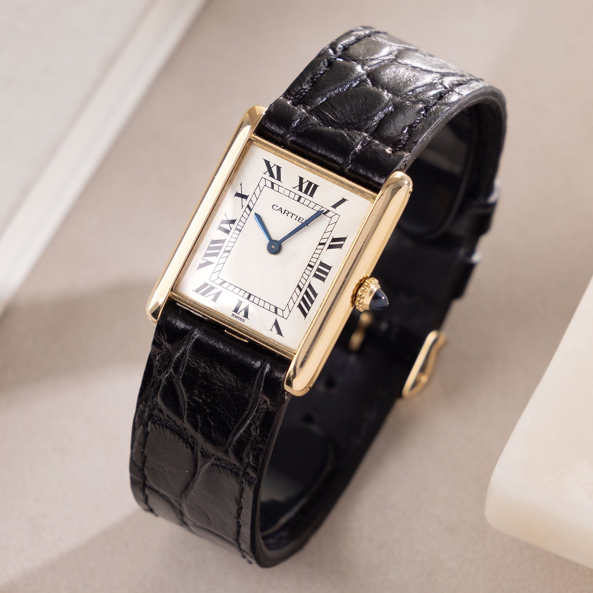تصویر منبع؛ ساعت مچی Cartier Tank Louis Ultra Thin طلای زرد ۱۸ عیار رفرنس 96019