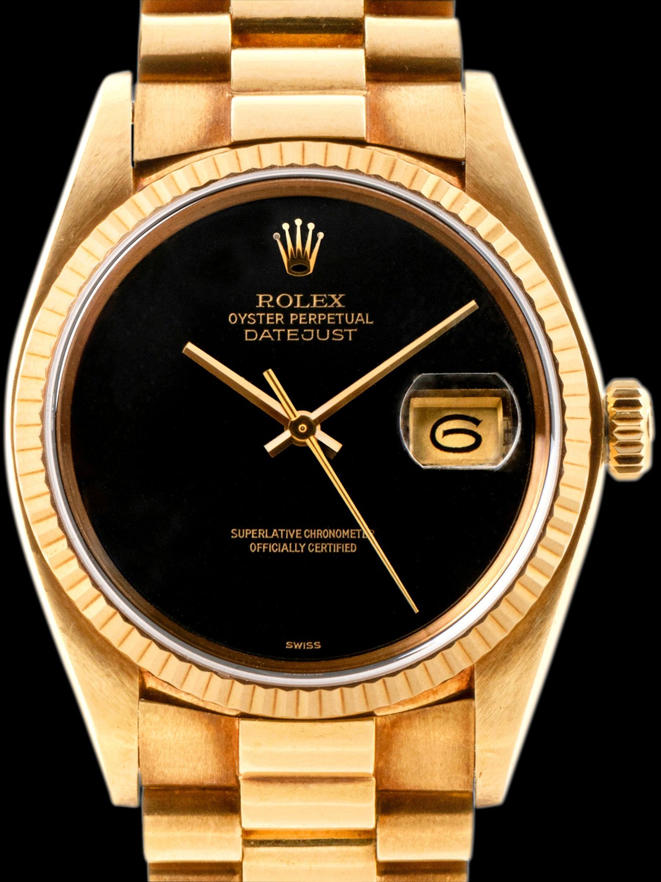 تصویر منبع؛ ساعت Rolex Datejust رفرنس 16018 طلای زرد ۱۸ عیار با صفحه سنگ اونیکس، ۱۹۸۰