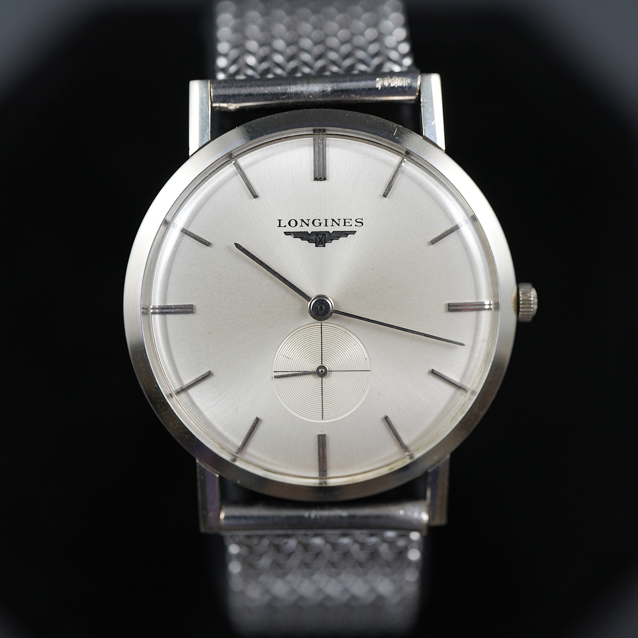تصویر منبع؛ ساعت مچی Longines Calatrava Style با کالیبر 19.4 ساخته شده از طلای سفید 14 عیار - 1966