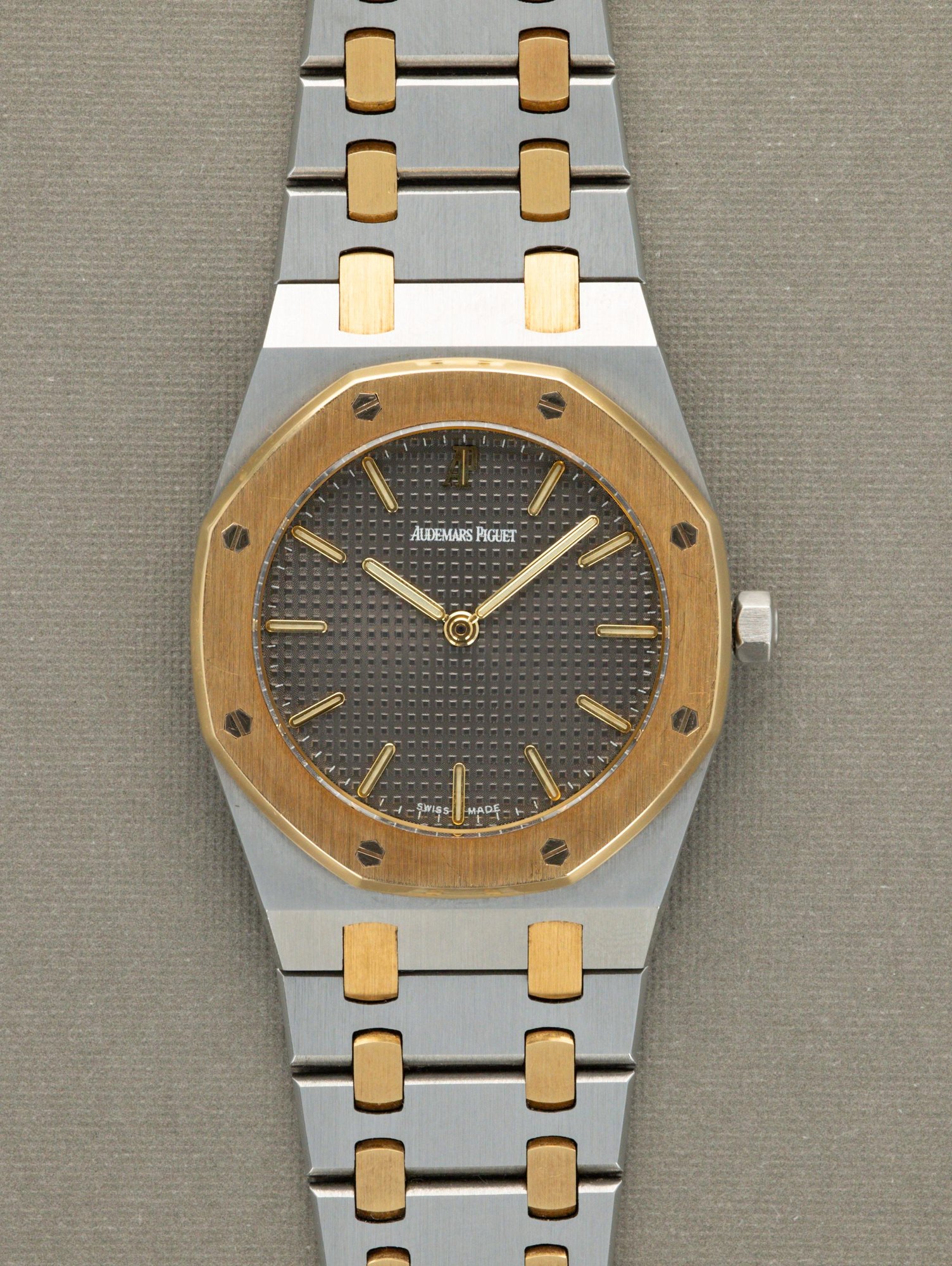 تصویر منبع؛ ساعت مچی Audemars Piguet Royal Oak رفرنس 56303 SA