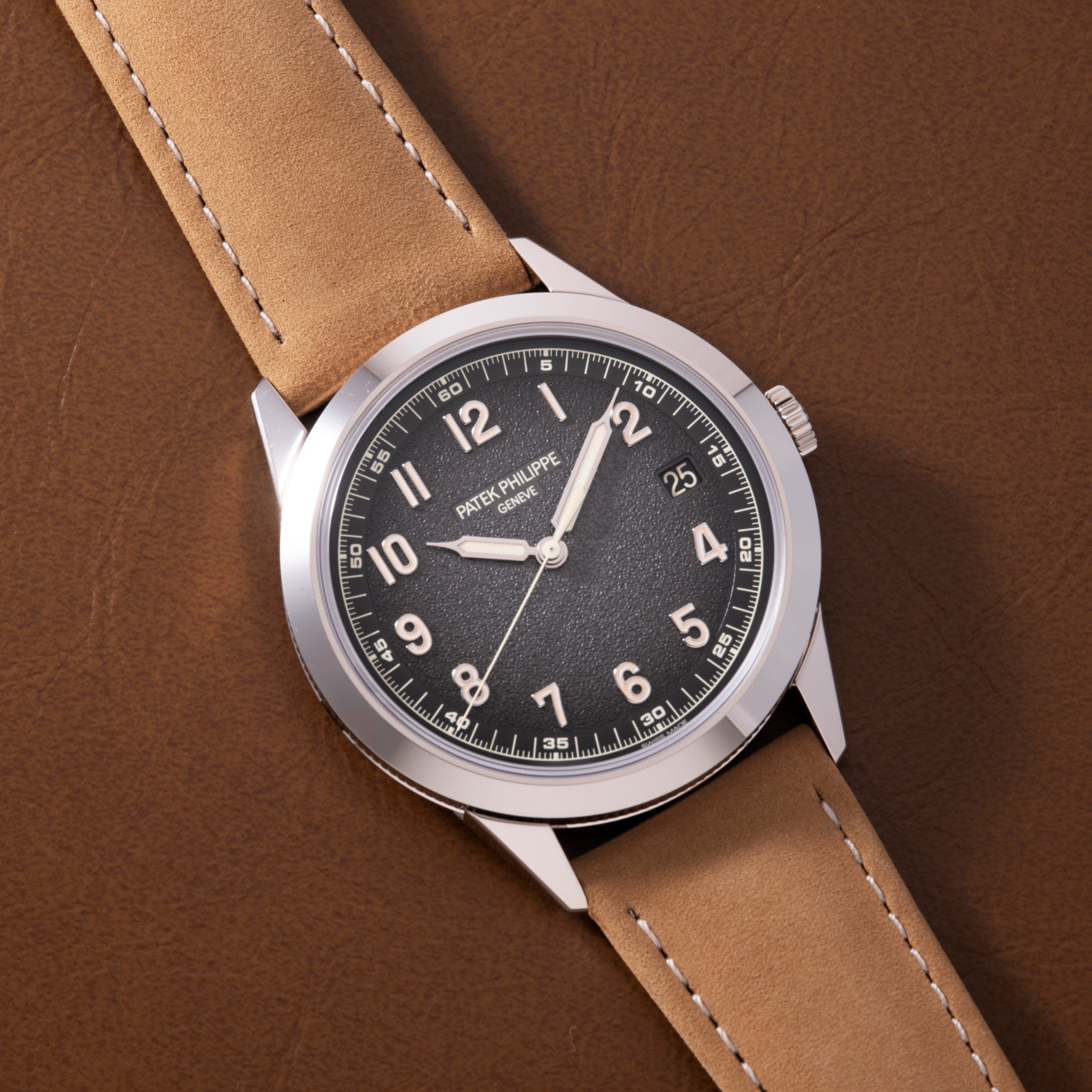 تصویر منبع؛ ساعت Patek Philippe Calatrava Ref. 5226G-001