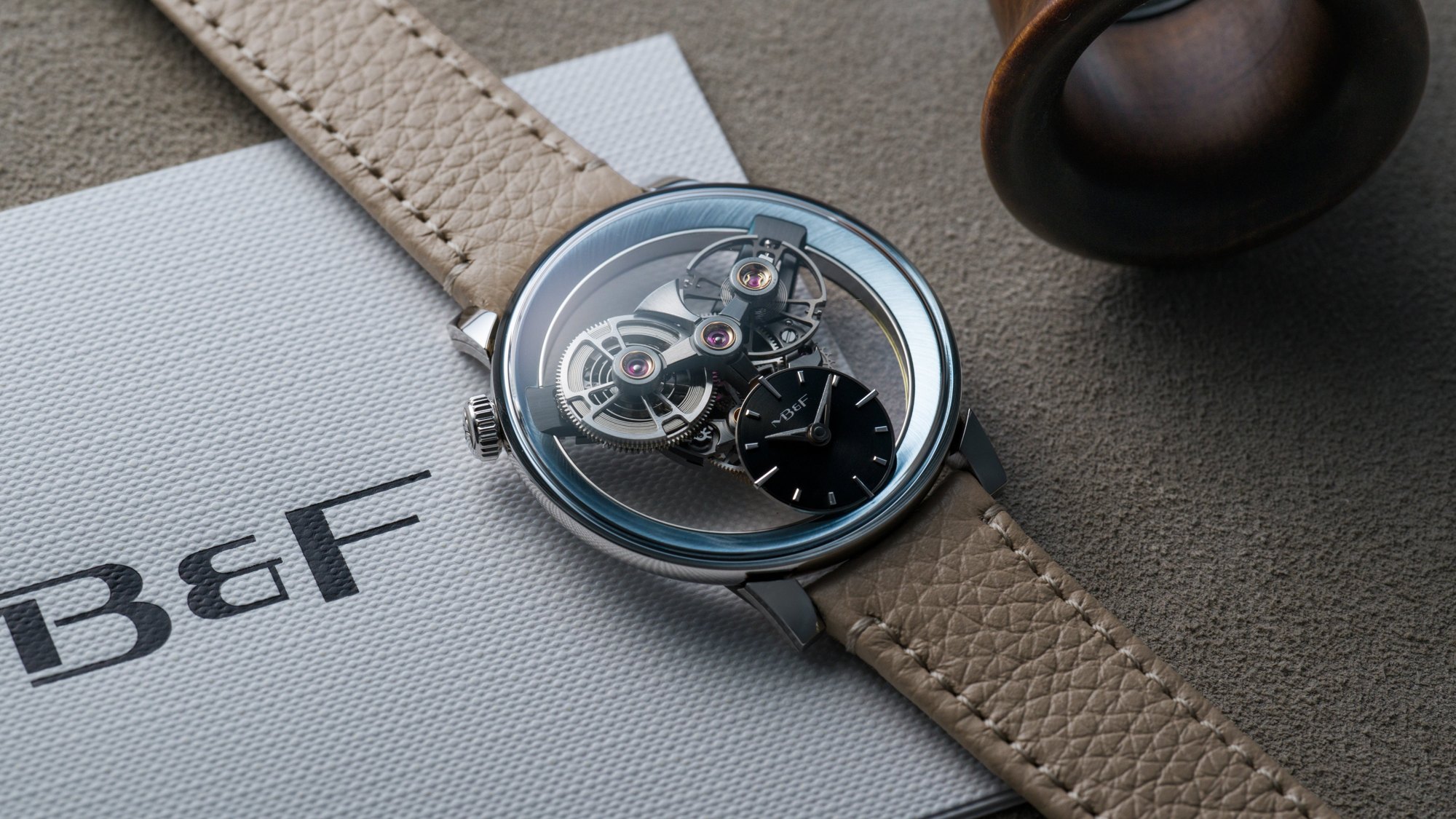 تصویر منبع؛ ساعت مچی MB&F مدل SP One قاب پلاتین