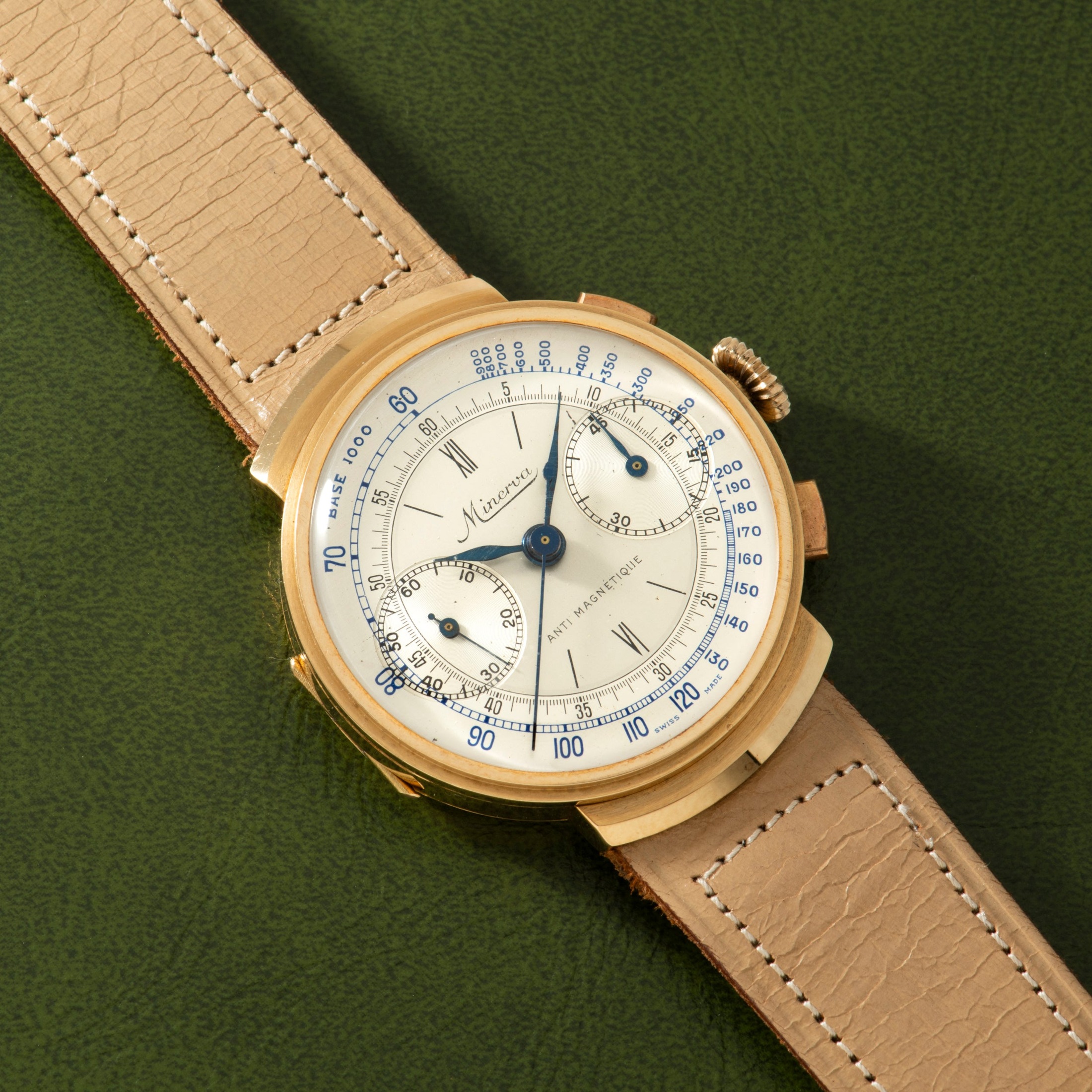 تصویر منبع؛ ساعت مچی Minerva Chronograph