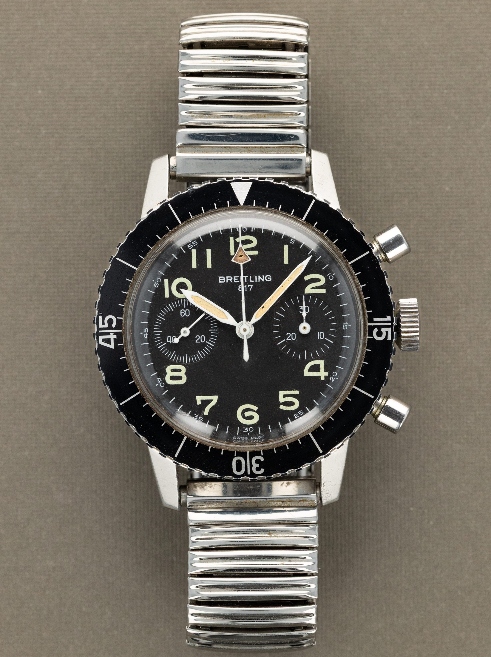 تصویر منبع؛ ساعت مچی Breitling Pilot's Chronograph رفرنس 817