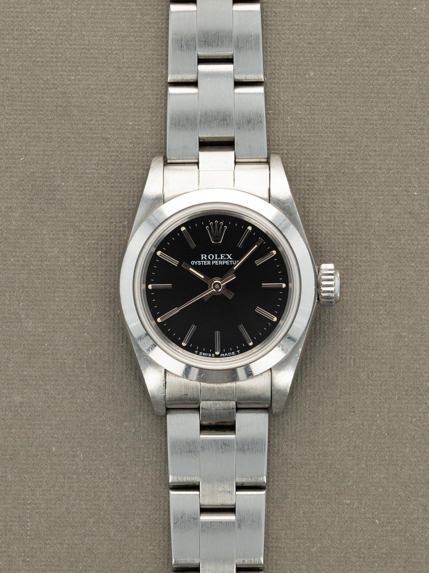 تصویر منبع؛ ساعت مچی زنانه Rolex Oyster Perpetual مدل 67180