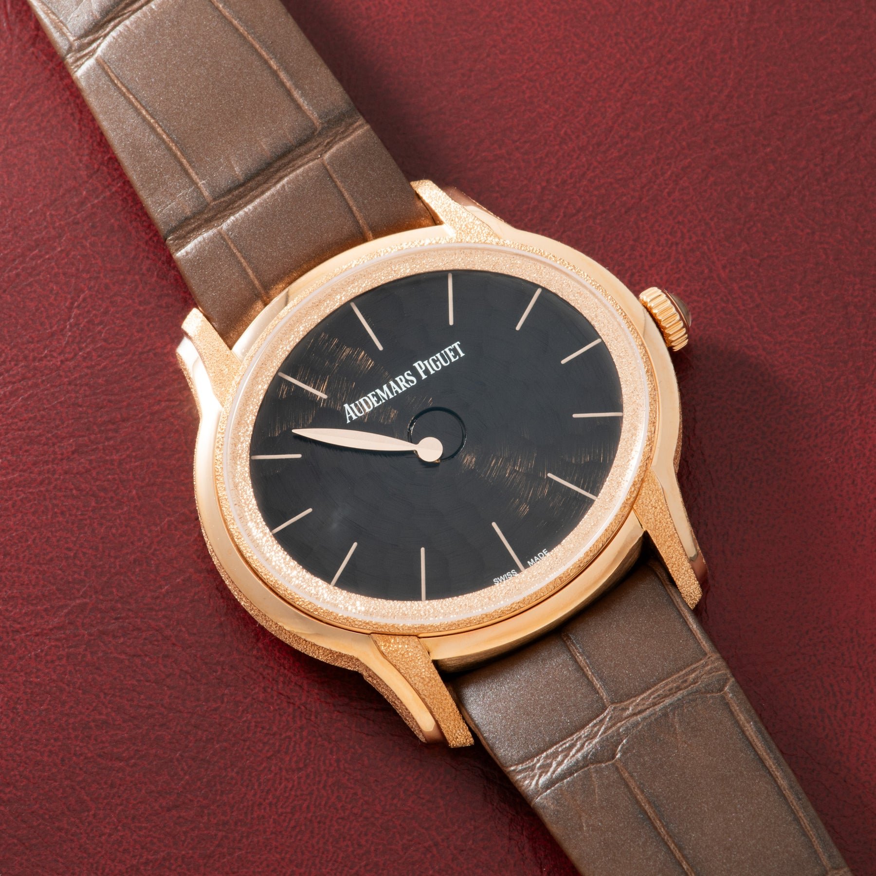 تصویر منبع؛ ساعت مچی تکعقربه Audemars Piguet Millenary Frosted Gold Philosophique